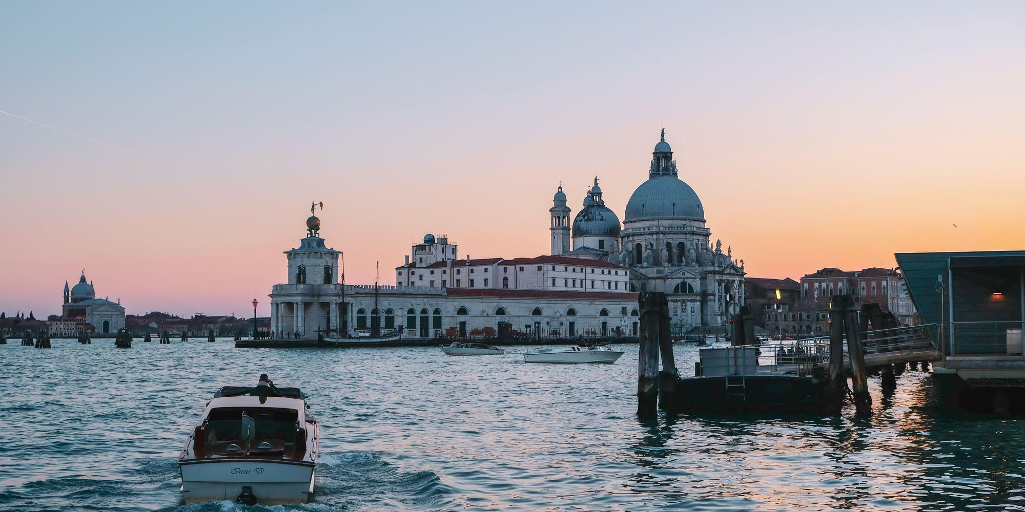 Image of Venezia by train